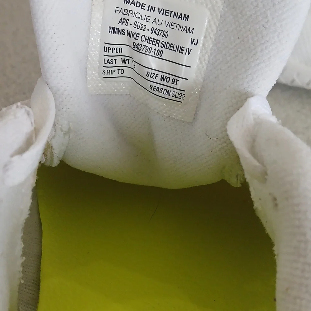 Womens  White Sneakers - Picture 3 of 7